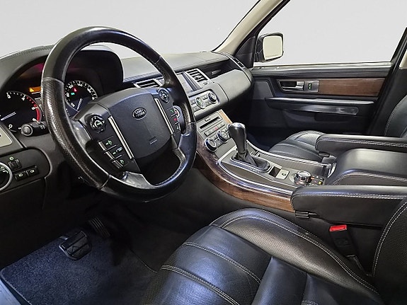 Land Rover Range Rover Sport 10 of 27