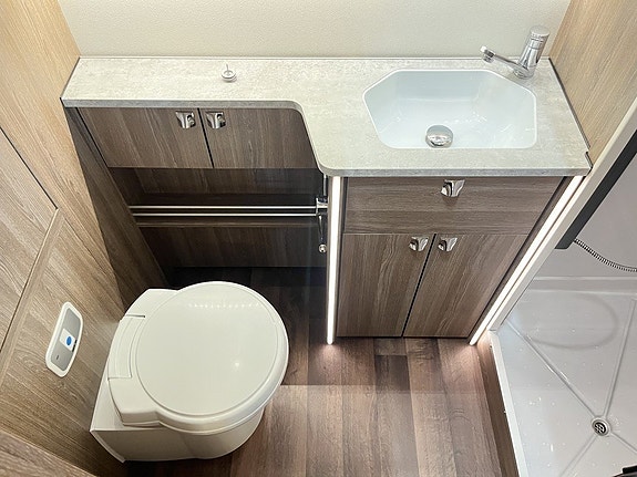 Kabe TMX 780 LT (Aut 9 vxl+177hk+ALDE+Litium+Solcell+Långbädd) 23 of 30