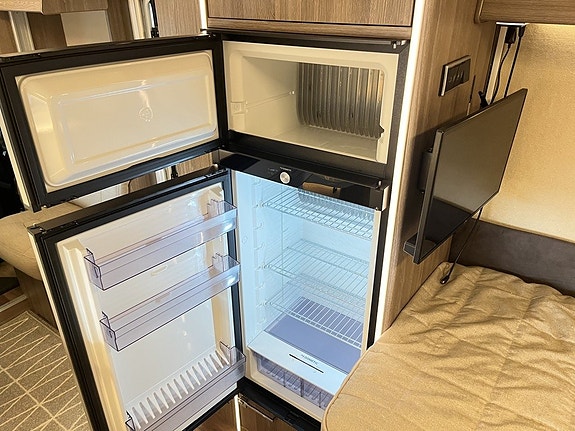 Kabe TMX 780 LT (Aut 9 vxl+177hk+ALDE+Litium+Solcell+Långbädd) 19 of 30