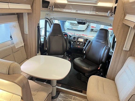 Kabe TMX 780 LT (Aut 9 vxl+177hk+ALDE+Litium+Solcell+Långbädd) 15 of 30