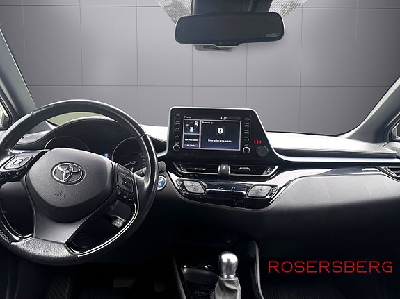 Toyota C-HR 11 of 14