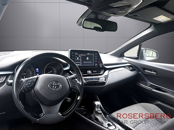 Toyota C-HR 12 of 14