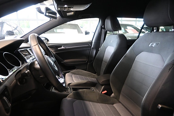 Volkswagen Golf VII 8 of 27