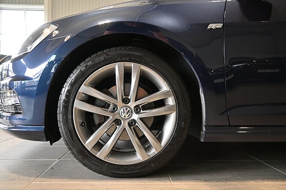 Volkswagen Golf VII 6 of 27