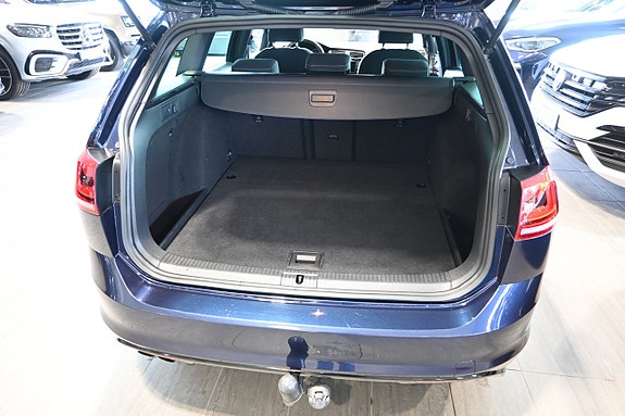 Volkswagen Golf VII 13 of 27