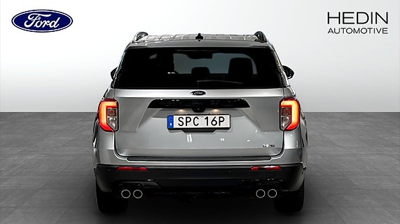 Ford Explorer 7 of 9