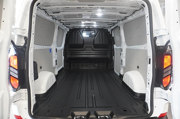 Ford Transit Custom 6 of 16