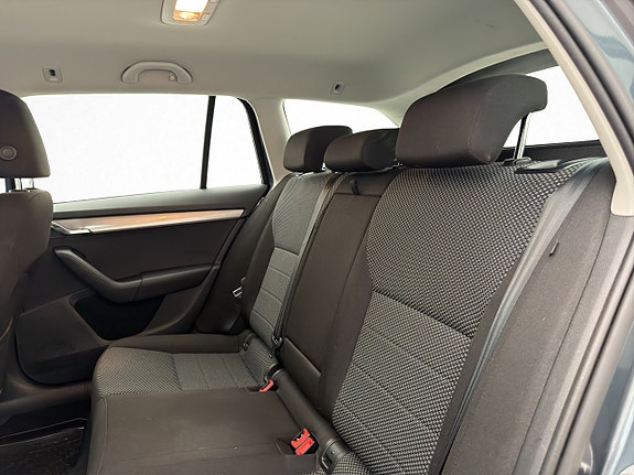 Skoda Octavia 26 of 30