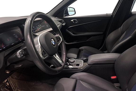 BMW 118i 12 of 17