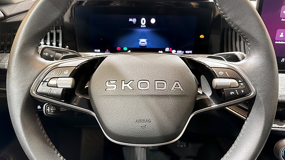 Skoda Superb 17 of 23