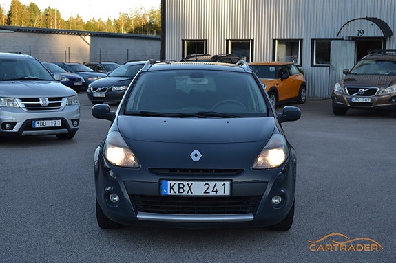 Renault Clio 5 of 17