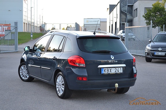 Renault Clio 2 of 17