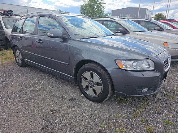 Volvo V50 7 of 25