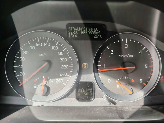 Volvo V50 15 of 25