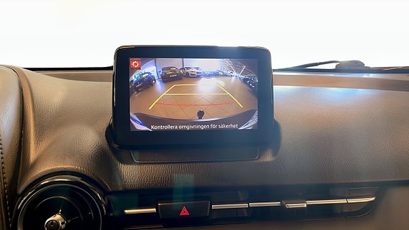 Mazda CX-3 9 of 13