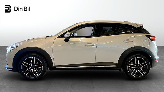 Mazda CX-3 2 of 13