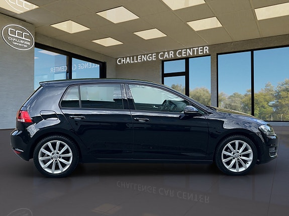 Volkswagen Golf VII 4 of 24