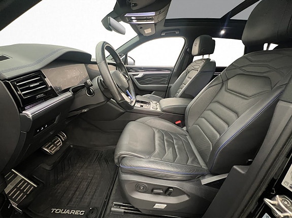 Volkswagen Touareg 12 of 30