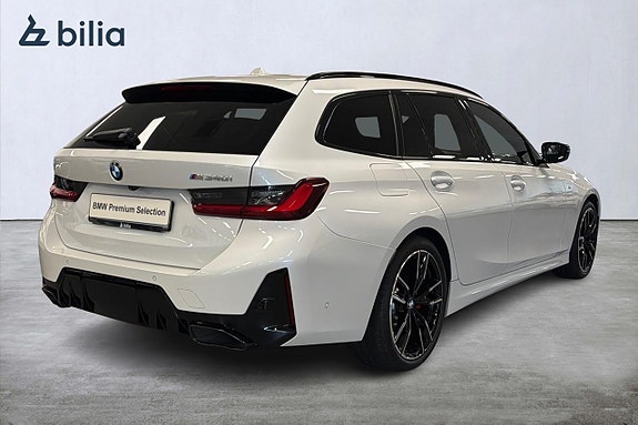 BMW M340i 17 of 18