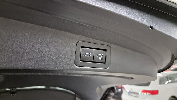 Toyota Corolla 21 of 27