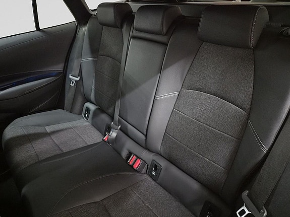 Toyota Corolla 19 of 27