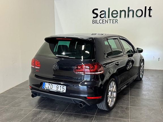 Volkswagen Golf VI 8 of 23