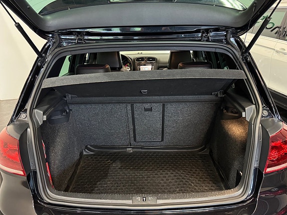 Volkswagen Golf VI 13 of 23