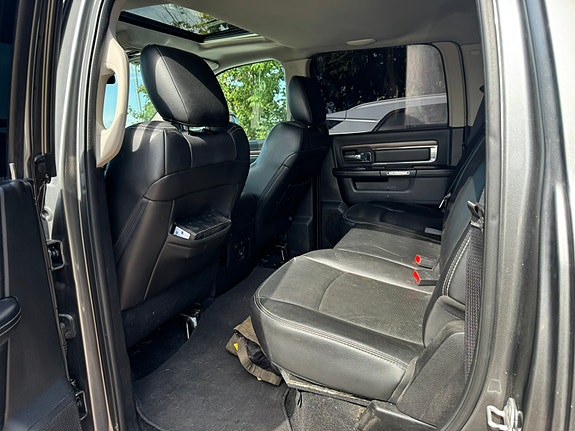 Dodge RAM 1500 3 of 7