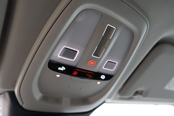 Volvo XC60 19 of 21
