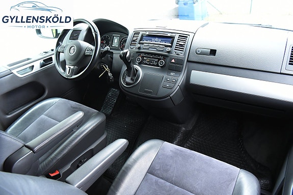 Volkswagen Multivan 10 of 12