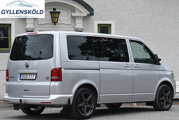 Volkswagen Multivan 2 of 12