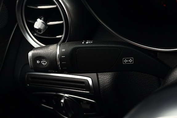 Mercedes-Benz C220 d 28 of 30