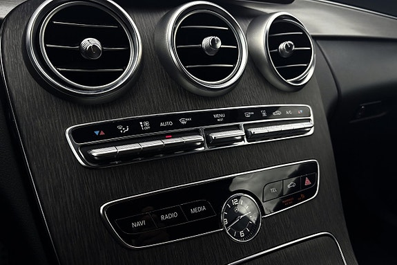 Mercedes-Benz C220 d 24 of 30