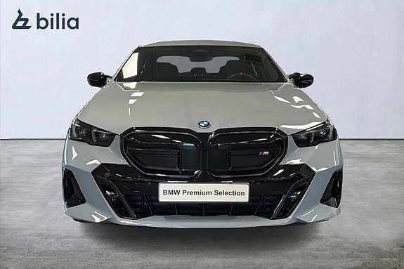 BMW i5 5 of 18