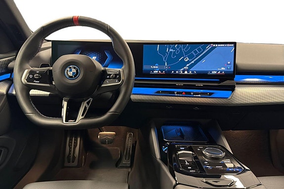 BMW i5 8 of 18