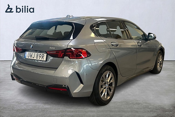 BMW 120 17 of 19