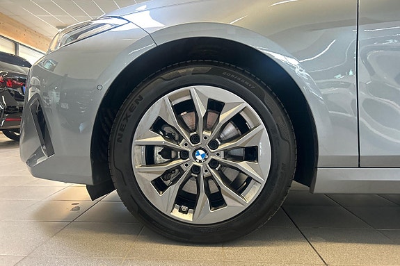 BMW 120 14 of 19