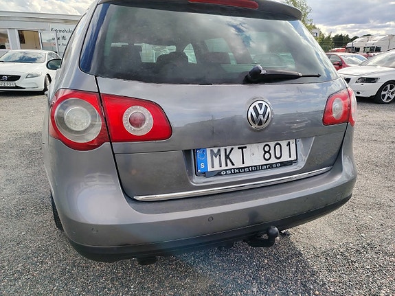 Volkswagen Passat 11 of 26