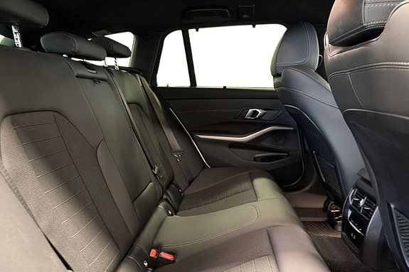 BMW 320d 7 of 18