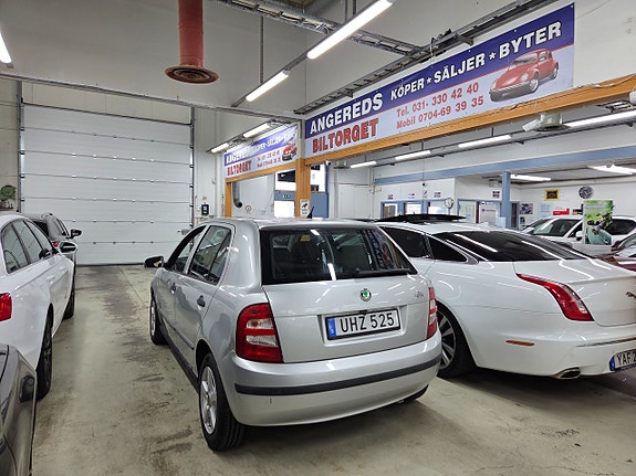 Skoda Fabia 2 of 13