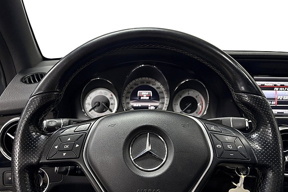Mercedes-Benz GLK220 7 of 11