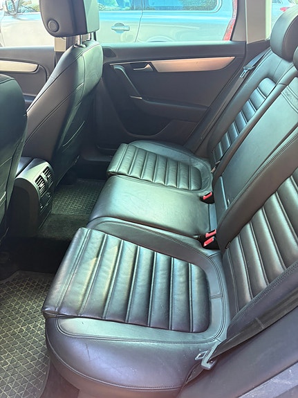 Volkswagen Passat Alltrack 5 of 7