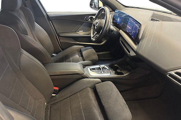 BMW 120 6 of 19