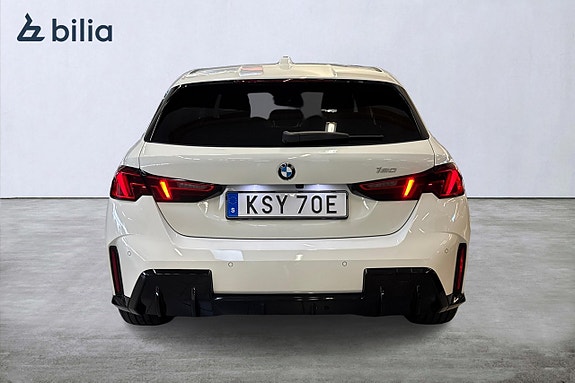BMW 120 4 of 19