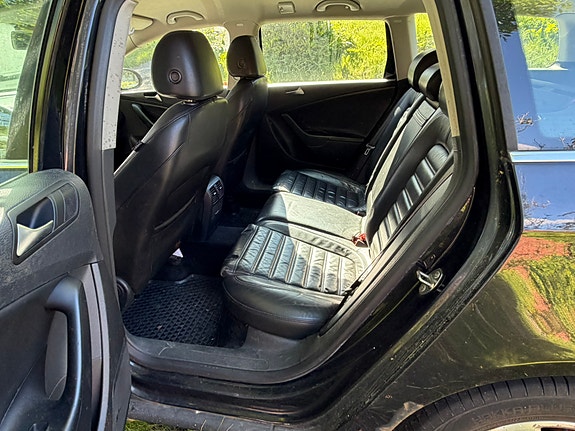 Volkswagen Passat 3 of 4