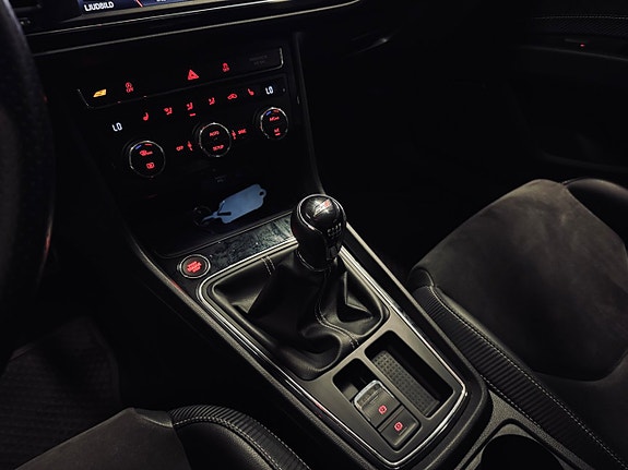 Seat Leon 10 of 24