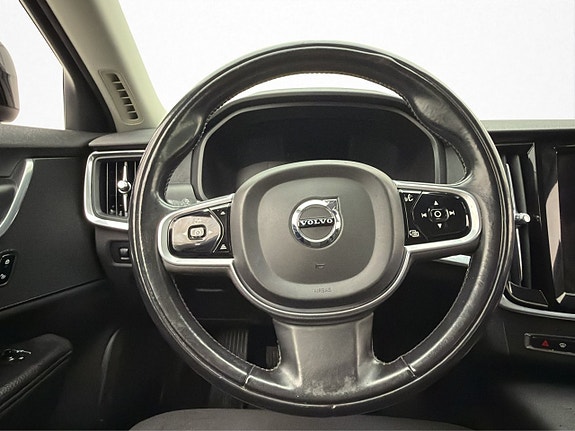 Volvo V90 Cross Country 19 of 30