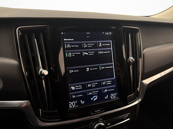 Volvo V90 Cross Country 28 of 30
