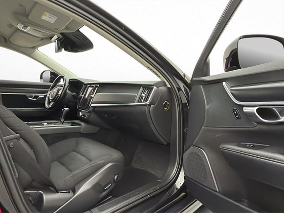 Volvo V90 Cross Country 21 of 30
