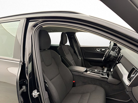 Volvo V60 26 of 30